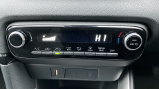 Toyota Yaris 1.5 Hybrid Icon 5dr CVT Hybrid Hatchback